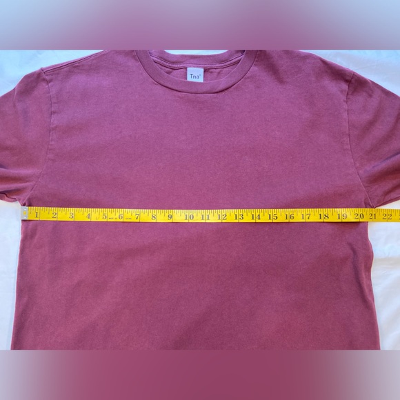 Aritzia TNA maroon cotton short sleeve Tee shirt,‎ crew neck, oversized small - Picture 4 of 8